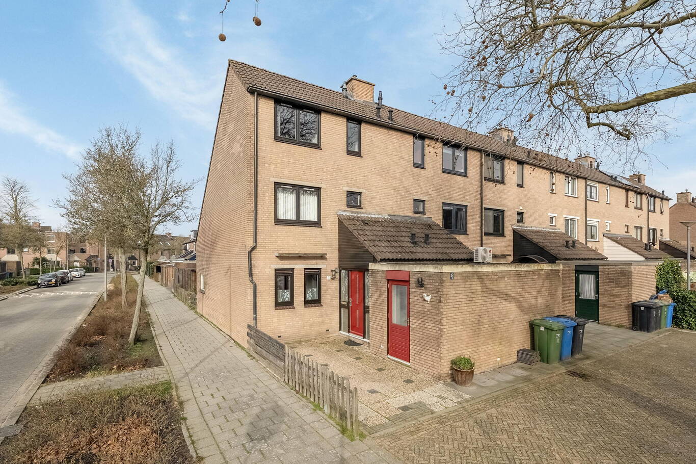 Lijster 1 HOOGVLIET ROTTERDAM