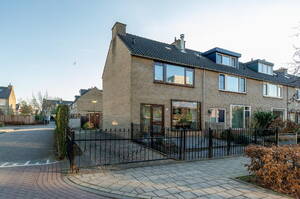 Schaatsbaan 21 BARENDRECHT