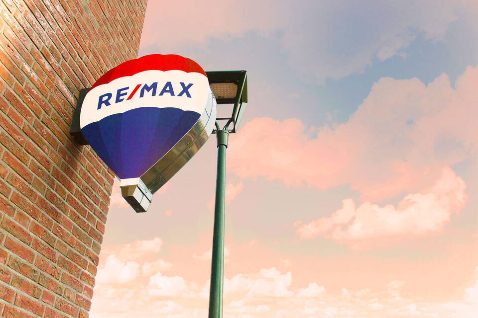 Feestje bij de notaris